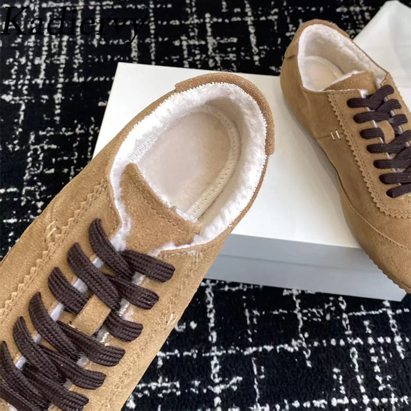 الشتاء أحذية رياضية امرأة جولة تو الدانتيل يصل في الهواء الطلق حذاء مسطح النساء البقرة المدبوغ مختلط اللون عادية الصوف الدافئة أحذية رياضية نسائية