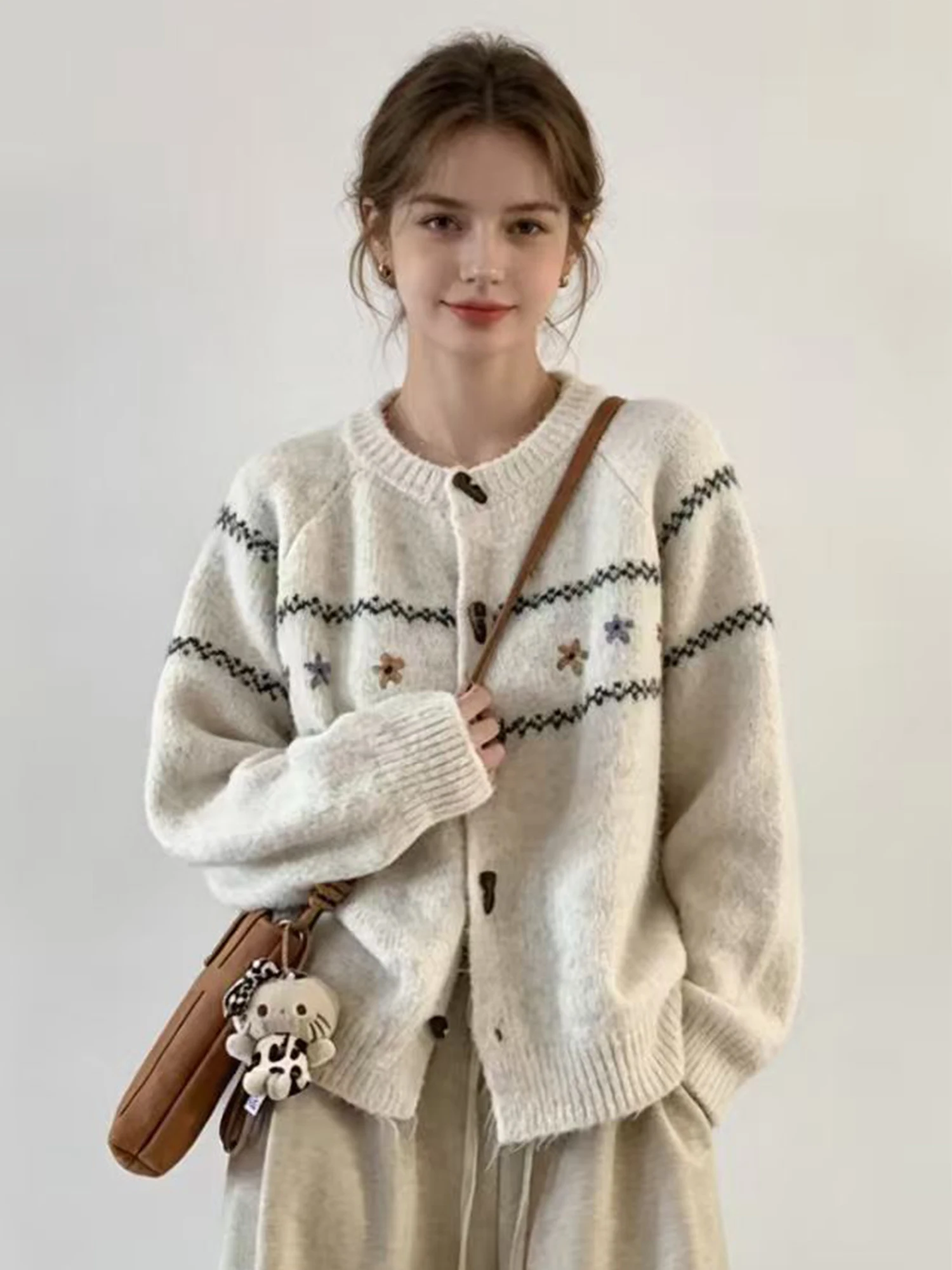 Women Apricot Cardigan Sweater Y2k Gyaru Vintage Long Sleeve Embroidery Knitwear Sweater Korean Style Oversize Knit Coat Autumn