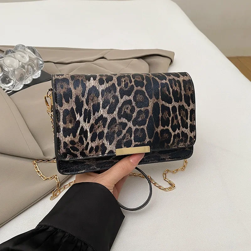 

Leopard print fashion versatile chain messenger bag small square bag