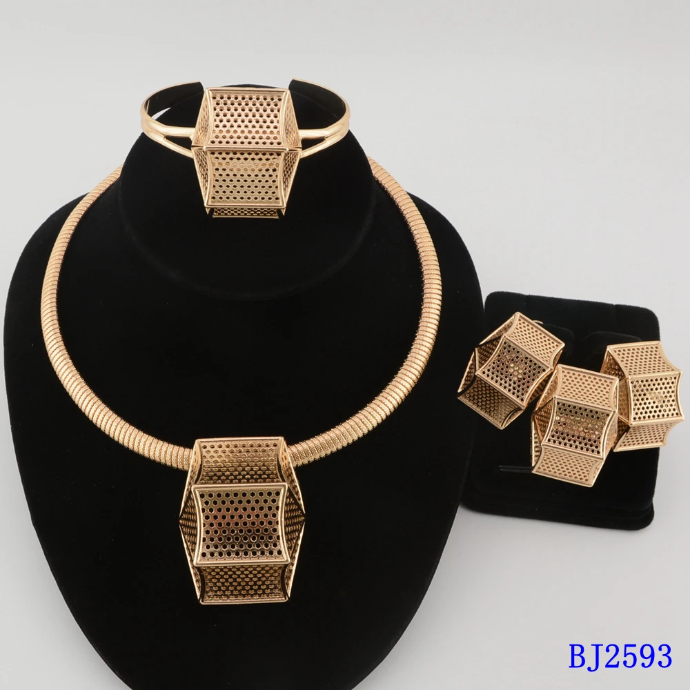 African Durable Iron Alloy 4pcs Jewelry Set Gold Plated Bridal Wedding Necklace Earrings Ring Bracelet
