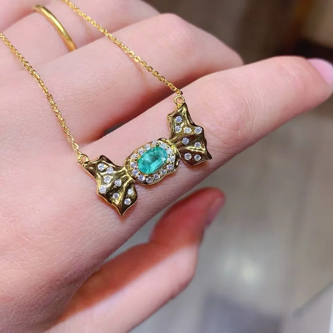 

KJJEAXCMY High End Women's Pendant Natural Emerald S925 Silver with Electroplating Boasting High Clarity Full Brilliance