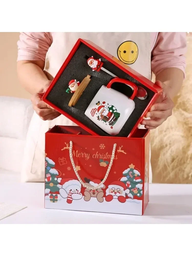 Nouvel An Festive Noël Thème de Noël Tasse en céramique Ensemble de tasses avec cuillère et couvercle Boîte cadeau de Noël Tasse Lait Café Thé Petit déjeuner