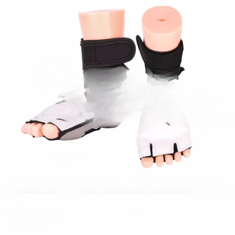 Taekwondo electronic smart foot cover, electronic protective gear
