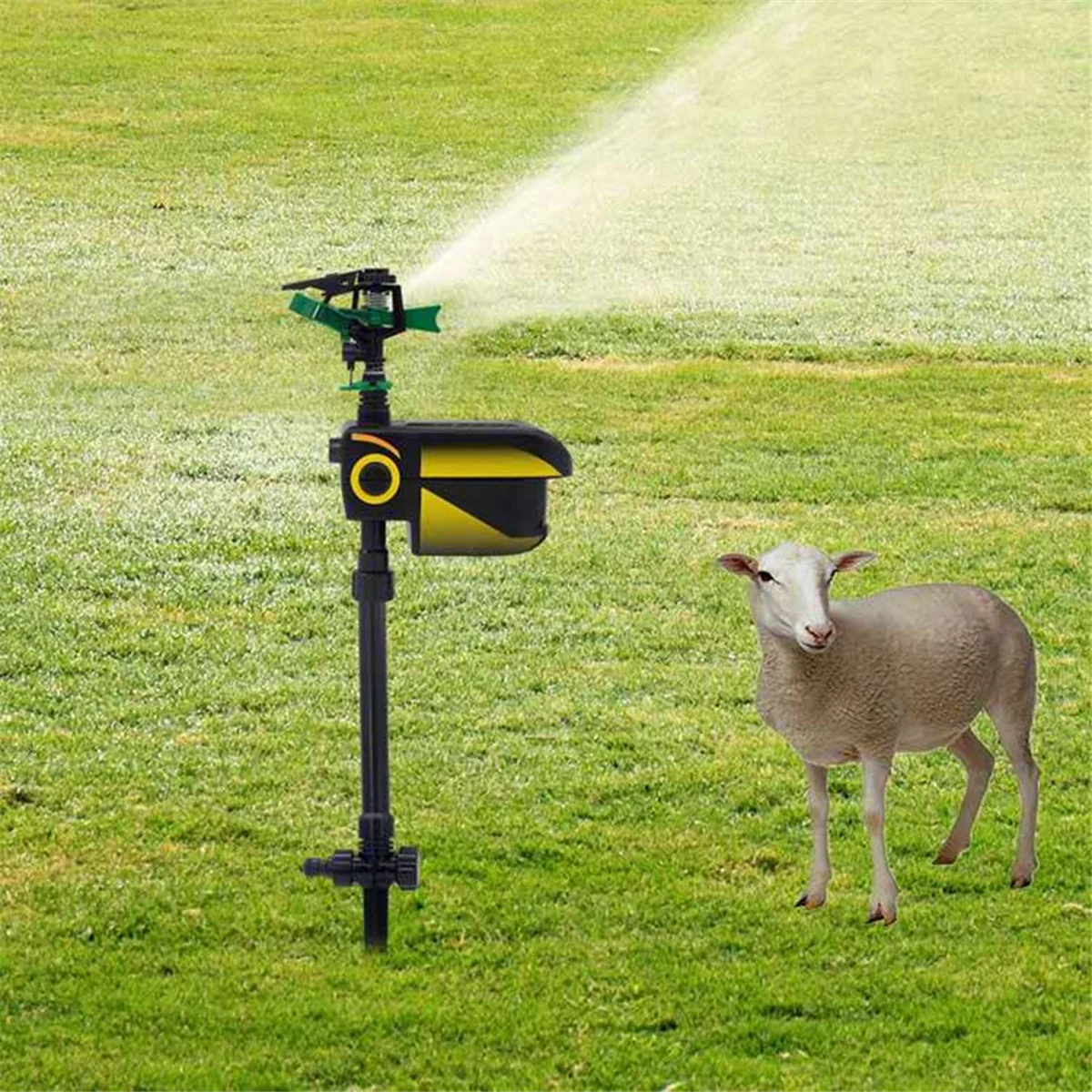 Sprinkler Automatic Rotating Large Area Solar Motion Activated Animal Repellent Sprinkler Garden Animal Deterrent