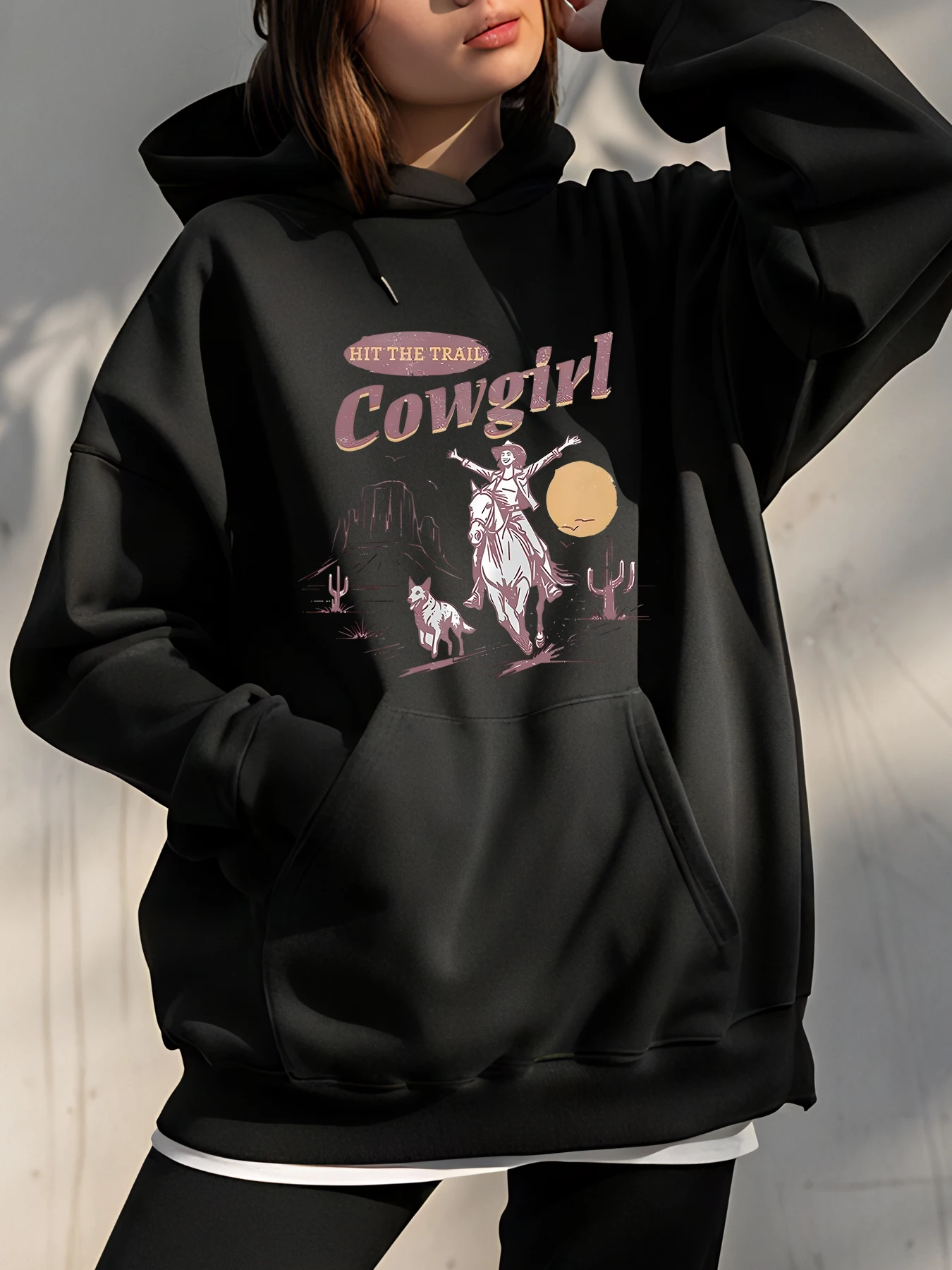 

【Cowgirl】 Толстовка с принтом, свободная посадка в западном стиле, пастушка для верховой езды, с рисунком лошади и собаки, для женщин, повседневная на открытом воздухе