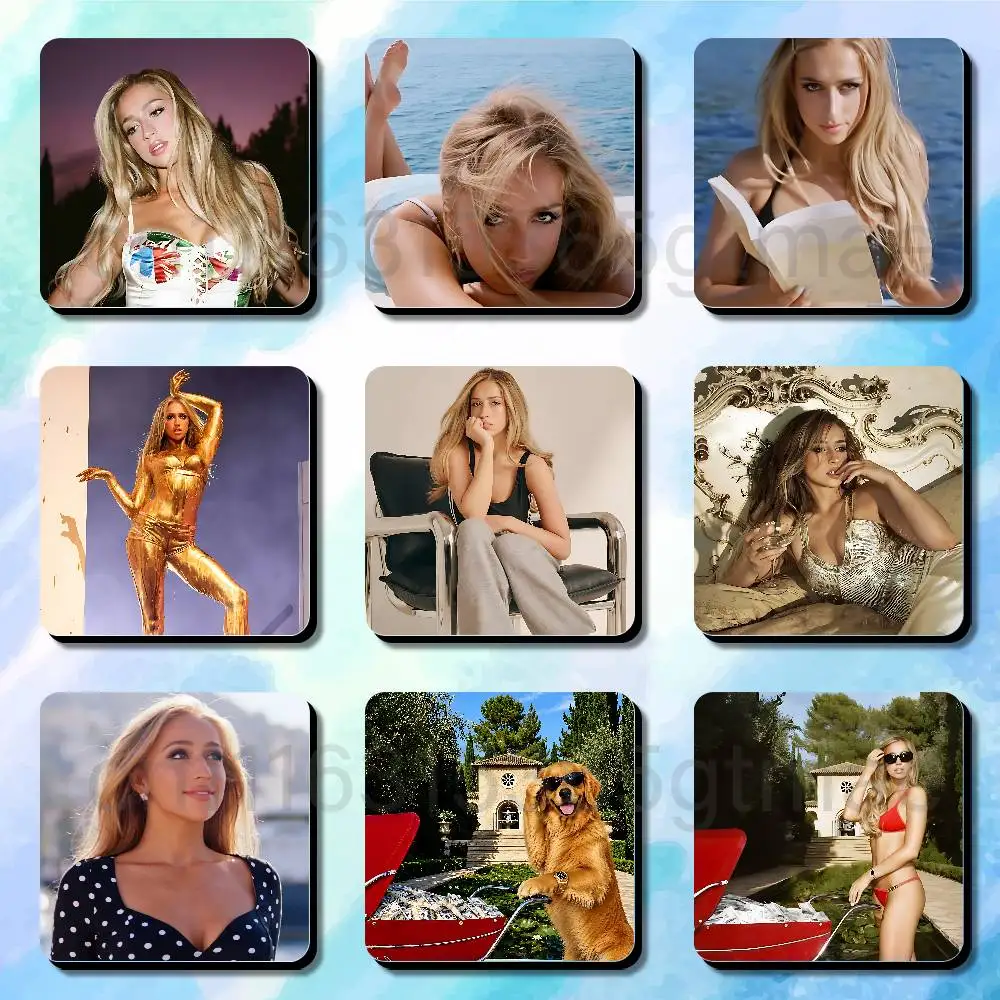 T-Tate M-Mcrae Housewife Soft Magnetic Refrigerator Magnets Dimensions 75x75mm Personality Decorations Creative Gifts