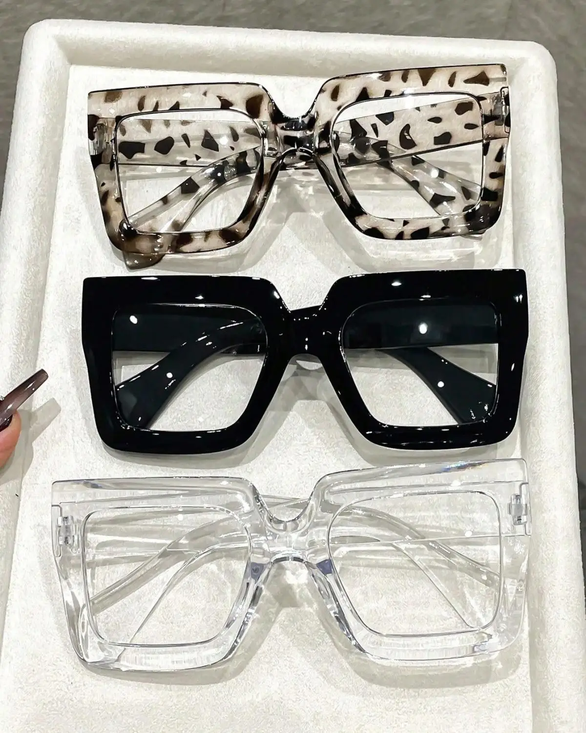 Large Frame Clear Lens Classic Glasses Trendy Square Computer Eyeglass Decorative Eyeglasses Spectacles for Women Men