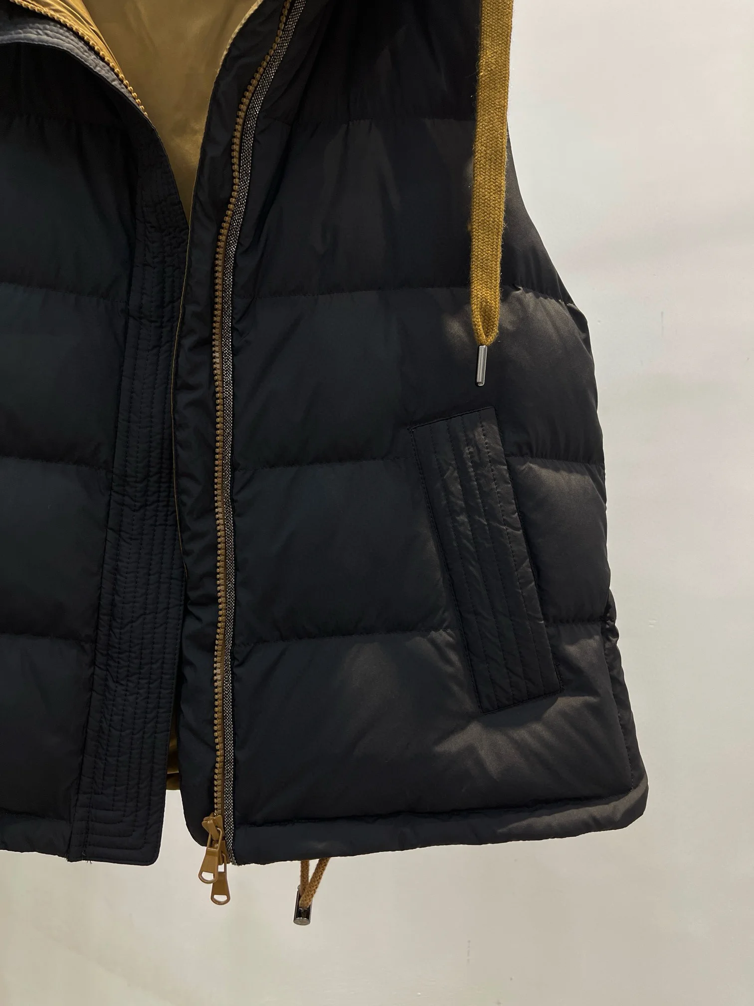 Autumn casual solid color quilted hooded padded vest