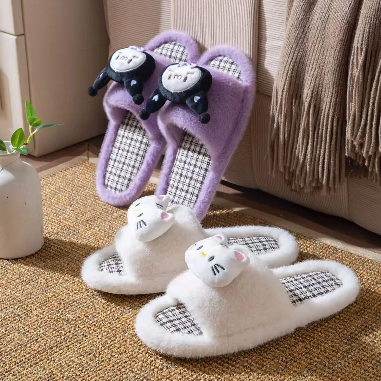 Kawaii การ์ตูน Hello Kitty Kuromi My MelodyPochacco Four Seasons รองเท้าแตะน่ารักเจ้าหญิงบ้านลื่นขายส่ง