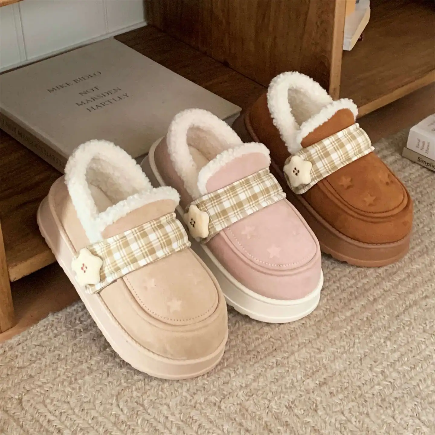 

Winter Women's Fashionable Warm Indoor/Outdoor Slippers Single-Layer Fleece Lining Slip-On Buckle Straps with Plaid Trim