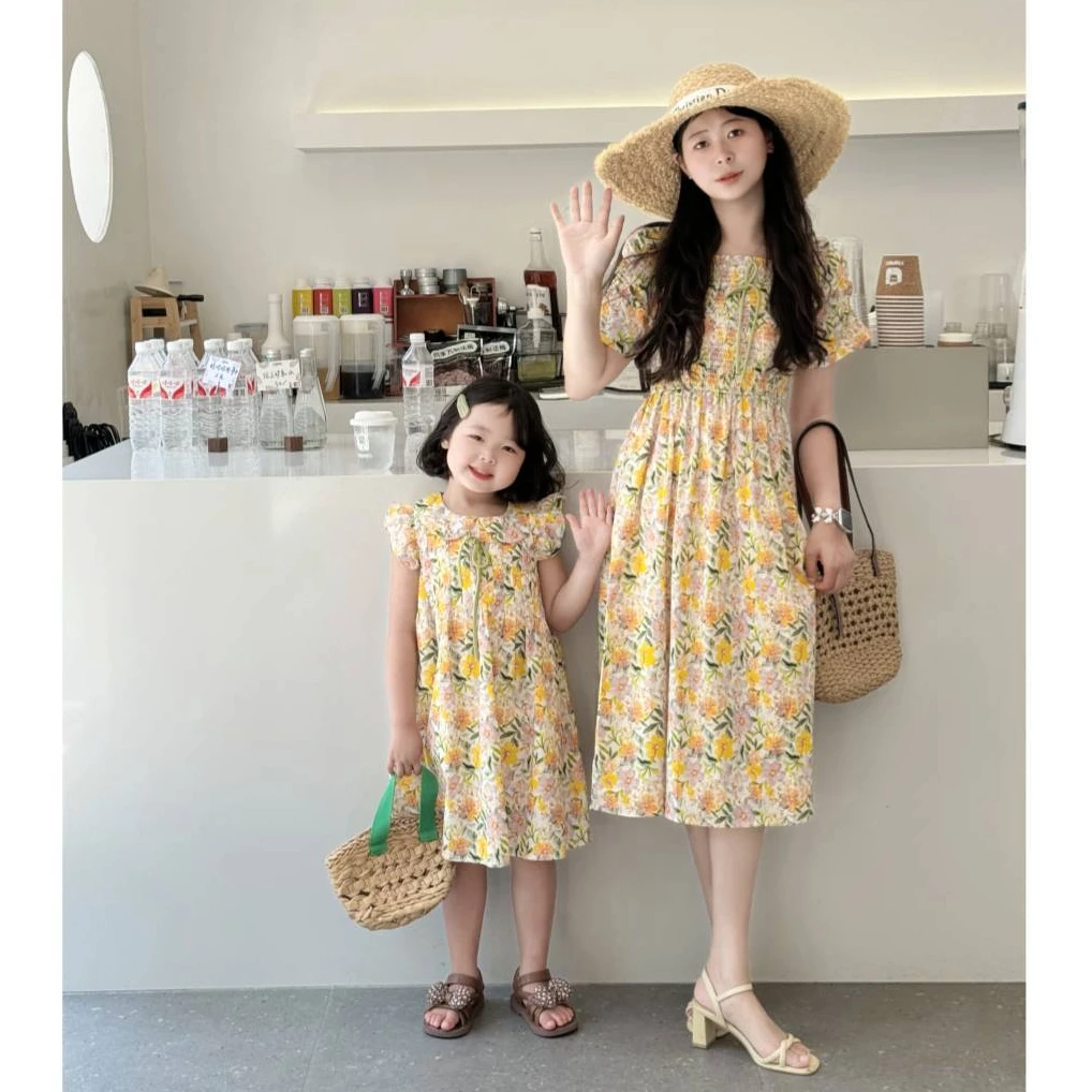 

Mother and Daughter Matching Floral Dress Short Sleeve Summer Mom and Baby Girls Clothes Mommy and Me Elegant Dresses for Women