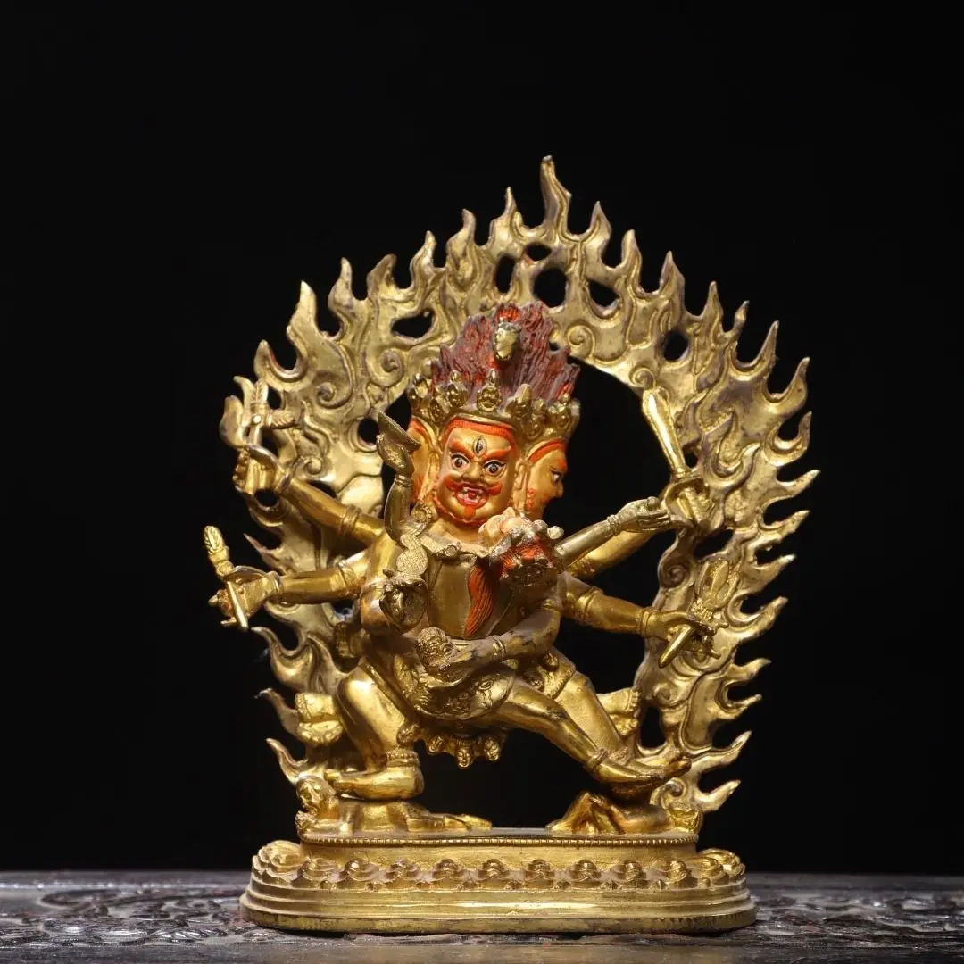 Copper gilt drawing, Puba King Kong is 23 cm high, 18 cm wide, 7 cm thick and weighs 1.7 kg