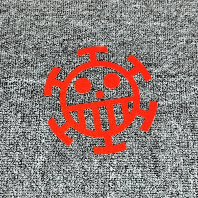 ملصقات سيارات القراصنة، أغطية خزان الوقود، المصدات، الحقائب، النوافذ، الدراجات النارية، الأجهزة اللوحية، الهواتف، منتجات التجميل الزخرفية