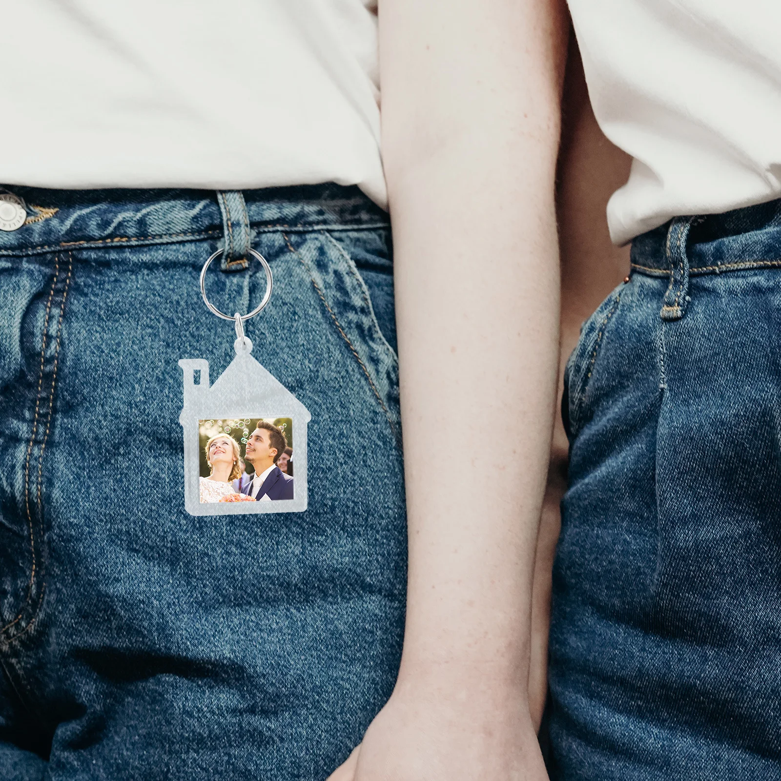 

100Pcs Acrylic Blank Keychains Transparent Photo Keyring Stylish Lightweight Pet Family Vacation Memories Holder