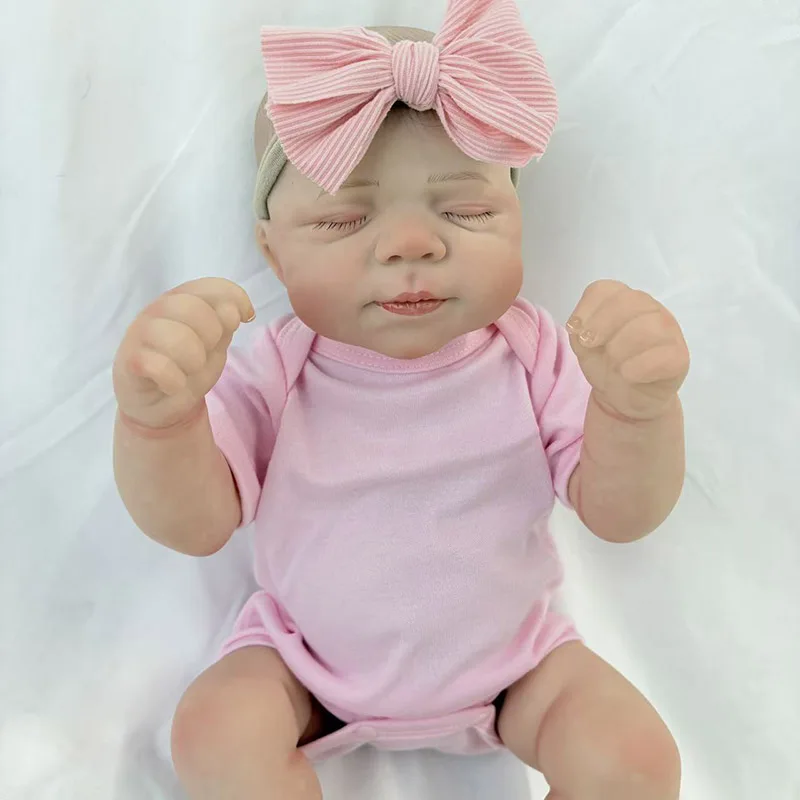 

Кукла-девочка Паскаль 19 дюймов с вьющимися волосами и вшитыми ресницами, может использоваться как игрушка для купания