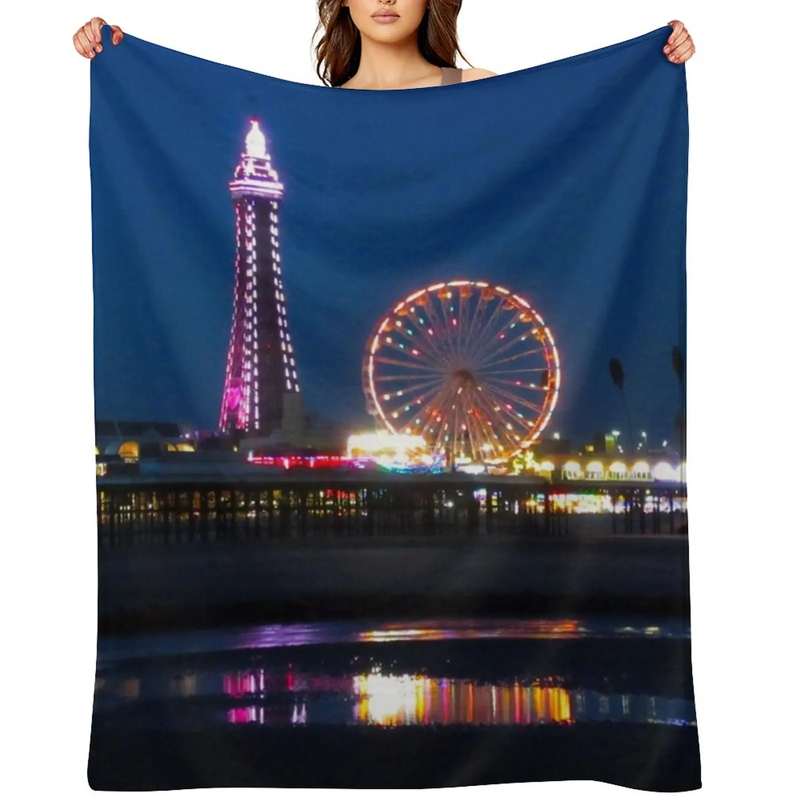 

Blackpool Beach at Night Throw Blanket Decorative Sofas Soft Big christmas decoration for babies Blankets