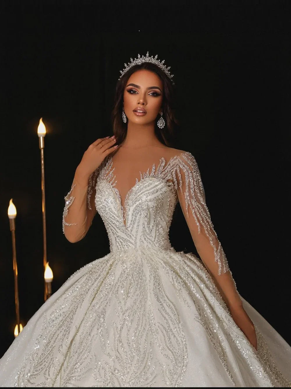 تخصيص فساتين زفاف الأميرة الفاخرة التطريز اللؤلؤ طويلة الأكمام الكرة ثوب لامعة الدانتيل زي العرائس vestidos de novia