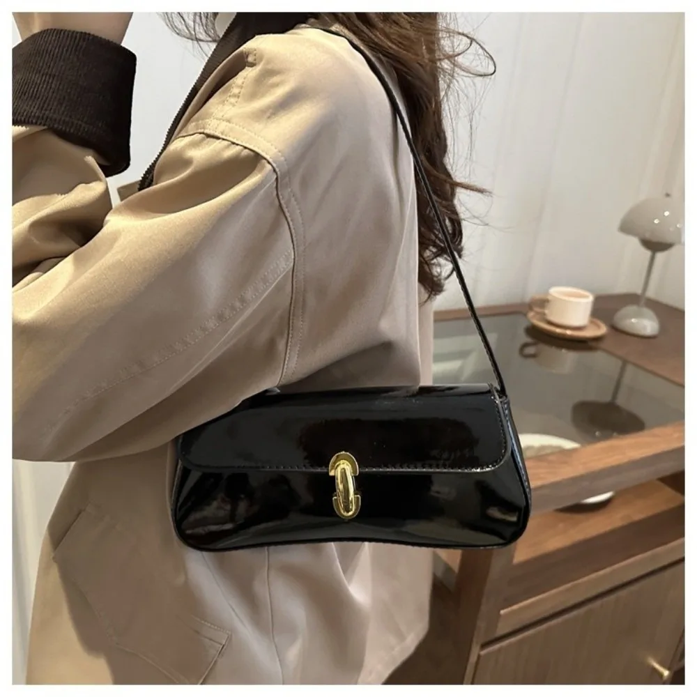 Vintage PU Shoulder Bag Buckle Solid Color Tote Bag Large Capacity Handbags Purse Women