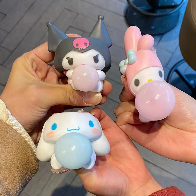 Śliczna kreskówka zabawka dekompresyjna Anime rysunek Kuromi Cinnamoroll Melody Spit Bubbles Stress Relief Squishy ręcznie szczypta zabawka prezenty