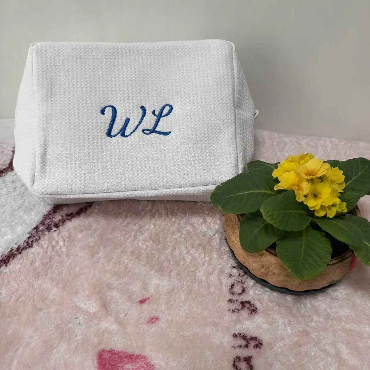 

Personalized Gift And Makeup Bag For Girls, Waffle Travel Storage, Large Capacity Stationery And Makeup Bag, Bridesmaid Gifts