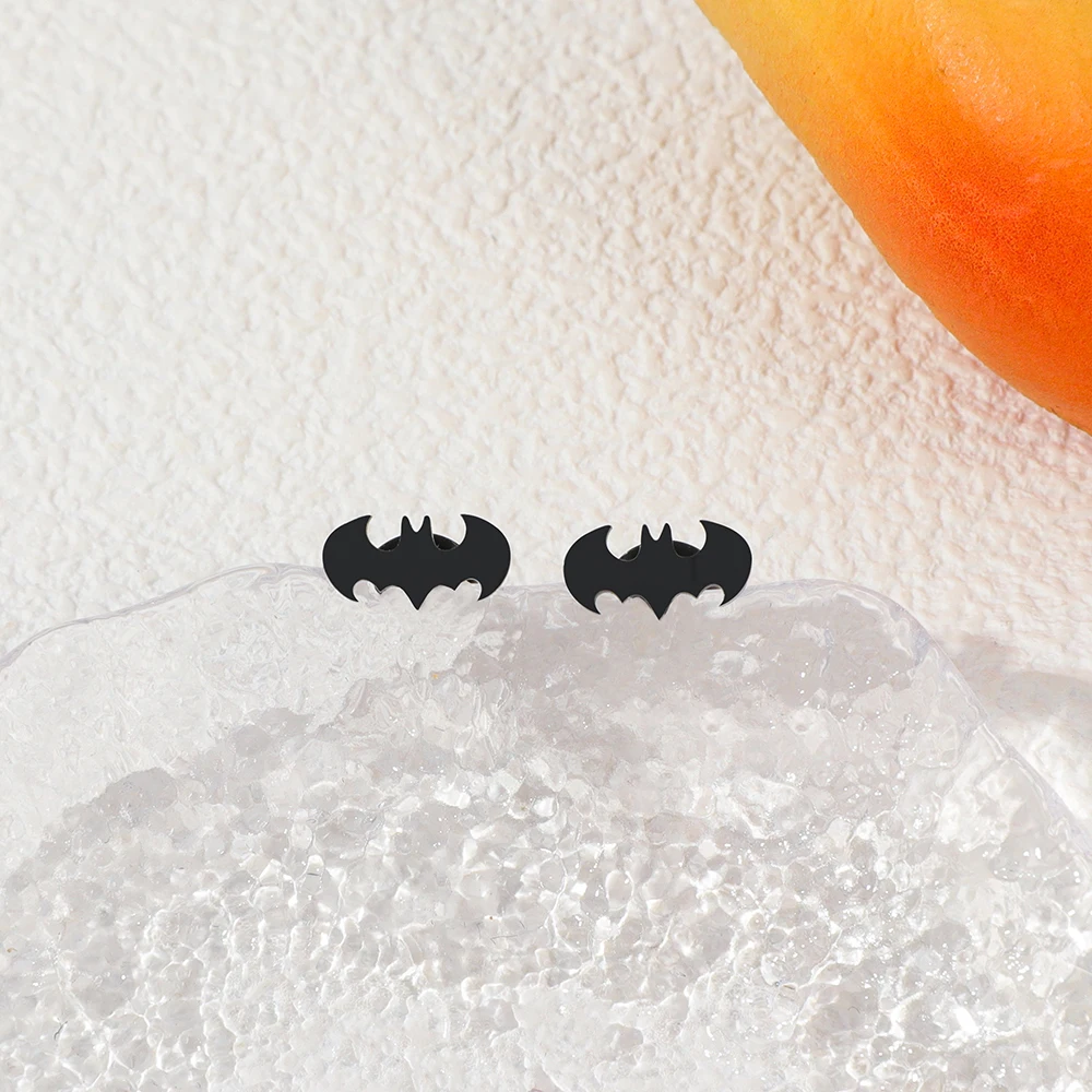 Gothic Punk Bat-Shaped Earring Fashion Personality Ear Stud for Halloween Cosplay Party Gift