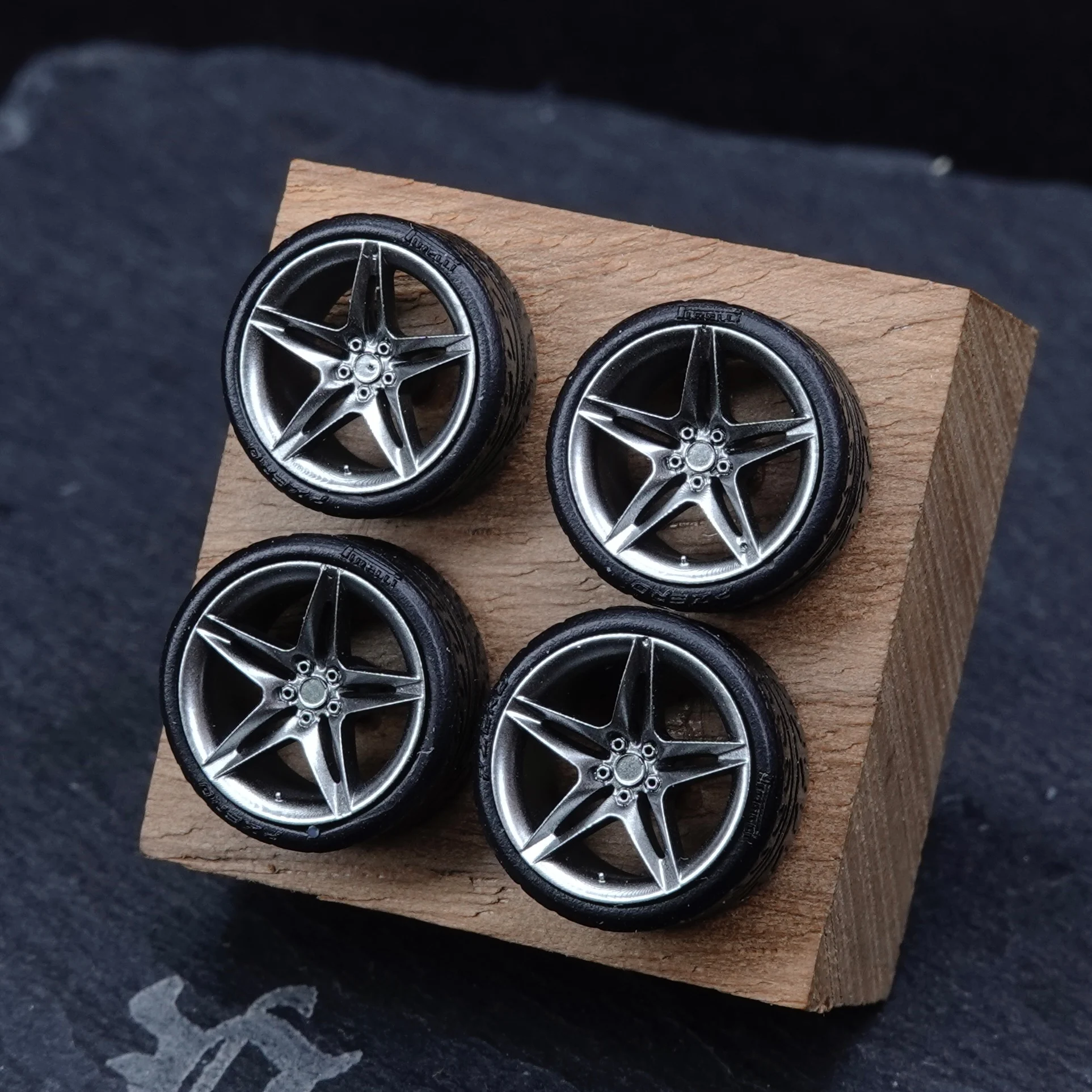 1:64 Modified Outline Front Wheel 8.5mm Rear Wheel 8.8mm Suitable for 1/64 Static Car Model Modification Accessories