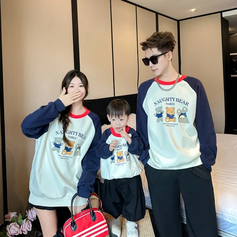 

Sweatshirts for The Whole Family Matching Bear Print Clothes Korean Baby Romper Mom Dad and Daughter Son Matching Tops Clothing