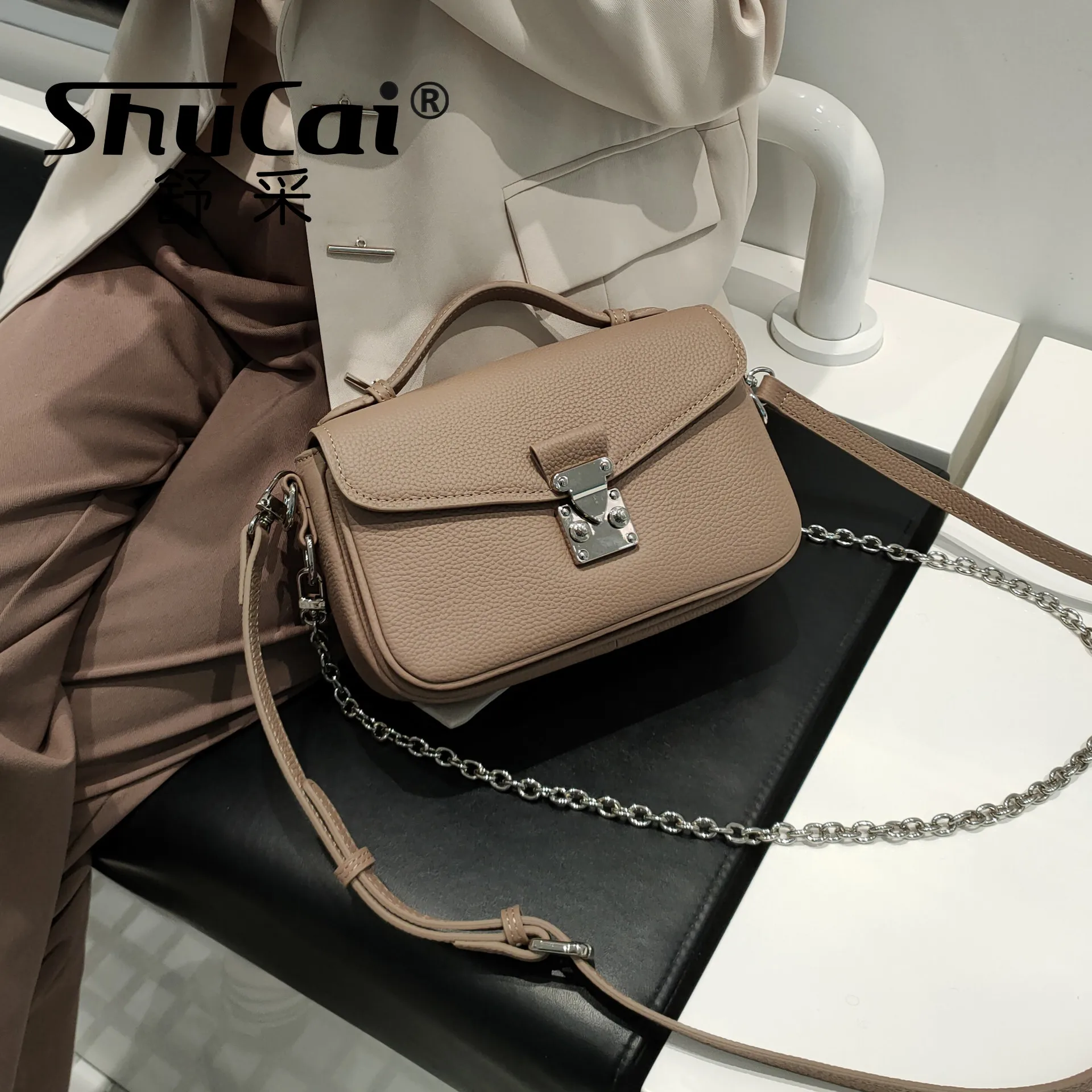 Genuine leather small square chain bag fashion commuter handheld single shoulder crossbody bag head layer cowhide soft leather