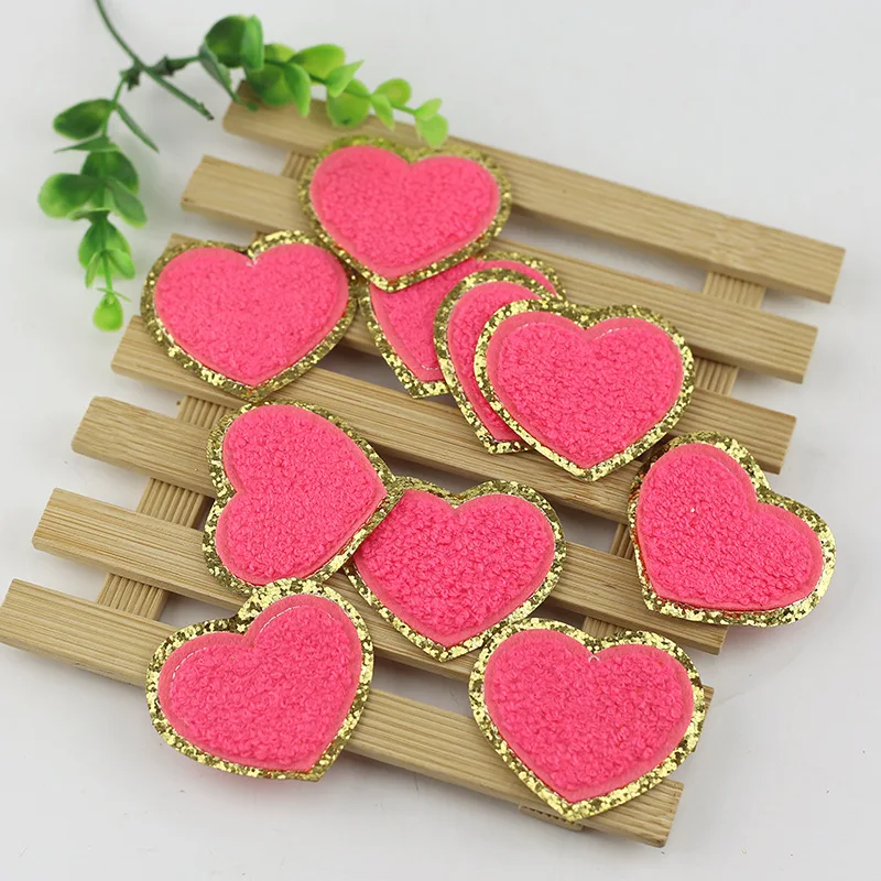 5cm colorato amore cuore asciugamano adesivi in tessuto ricamato doppio strato oro Glitter ricamo ciniglia ferro sulla borsa Badge patch