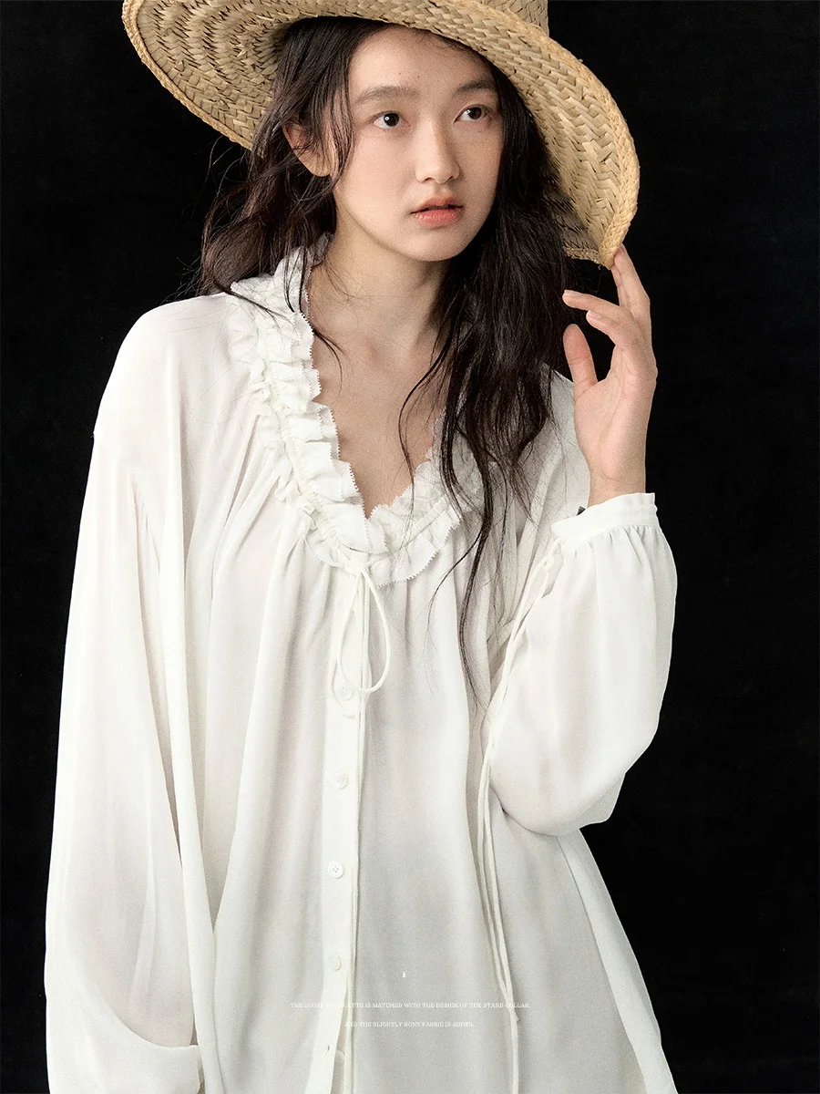 

Lalaglow Summer New Loose Long Sve Women's Sun Protection irt Casual Silk White Top V-ne Button Closure Regular Length