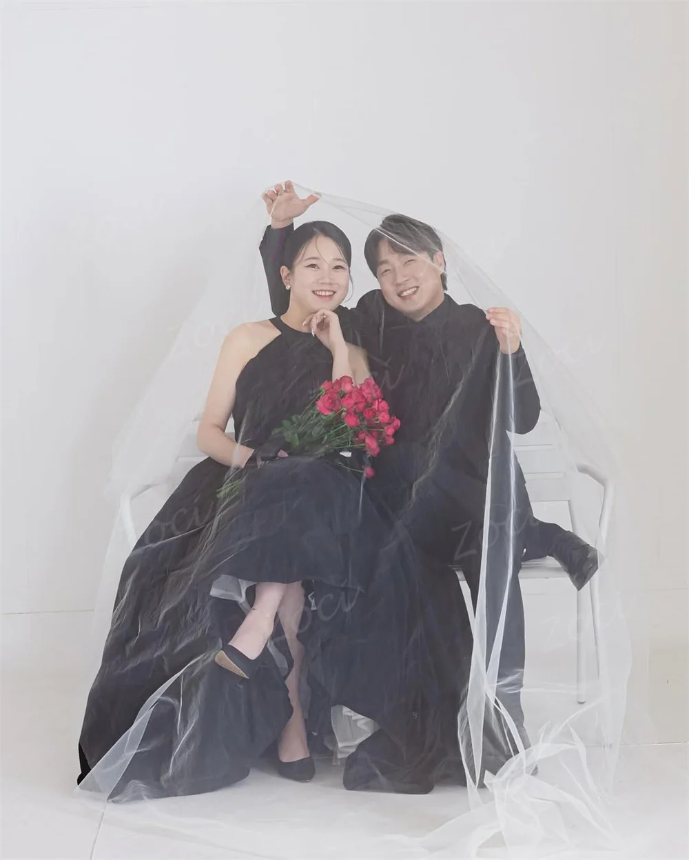 Zoci elegante Halter negro una línea vestidos de novia de Corea vestidos de fiesta de novia de satén personalizados vestido drapeado para sesión de fotos de boda
