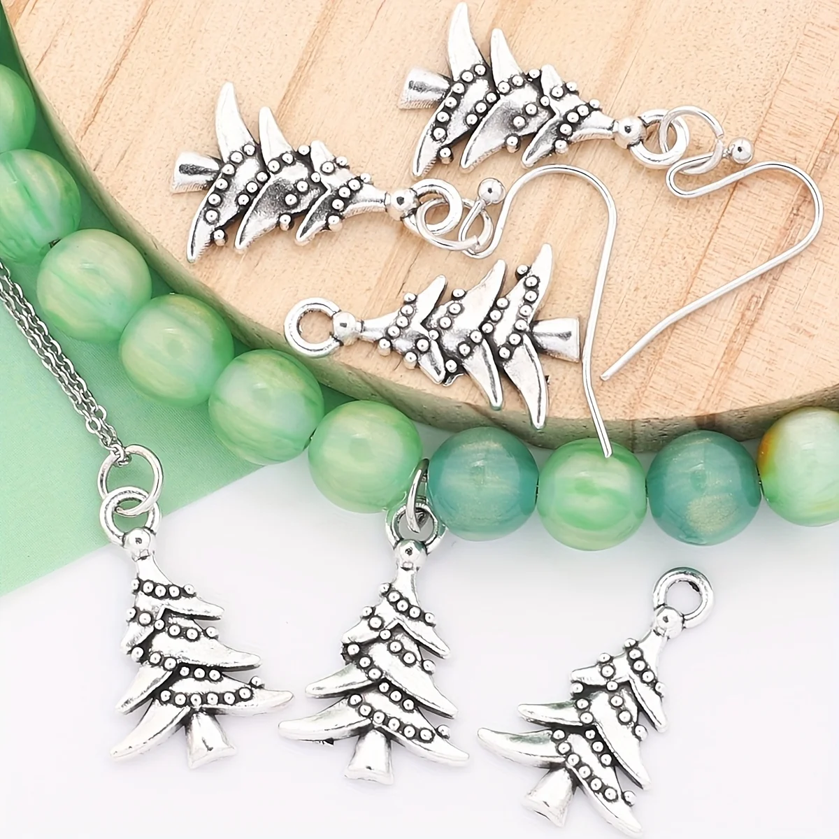 50pcs Christmas Tree Pendants, Additions for Bracelets, Necklaces, Earrings, Keychains, Bag-Making Supplies, Crafts, Sewing