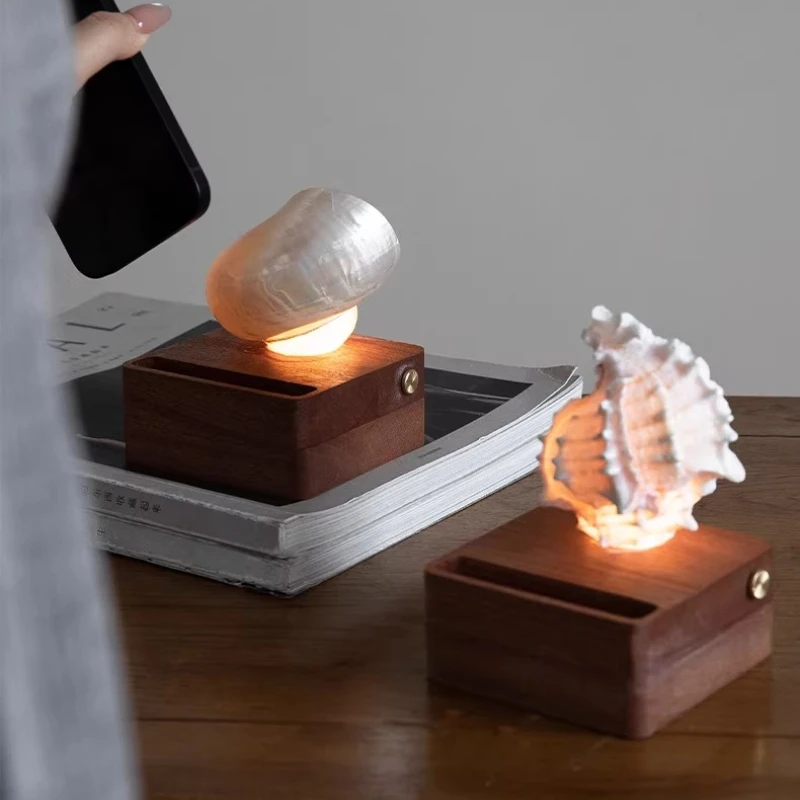 Handmade Conch Shell Phone Holder Rechargeable Bedroom Night Light Desktop Seashell Decor Ornaments Mood Lighting Gift for Home