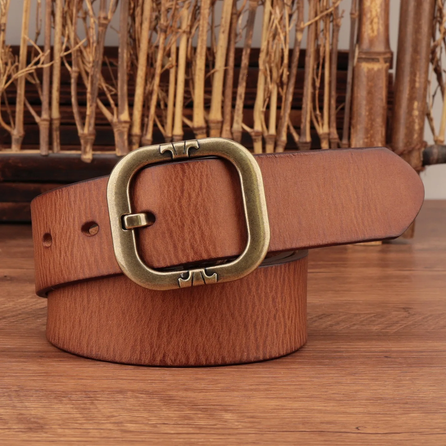 Vintage top-grain leather belt for men, genuine leather, unique and versatile, suitable for jeans