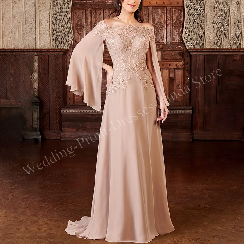 

Elegant Mother of the Bride Dress Boat Neck Floor Length Chiffon Appliques Sweep Train Formal Occasion Wedding Guest Party 2023