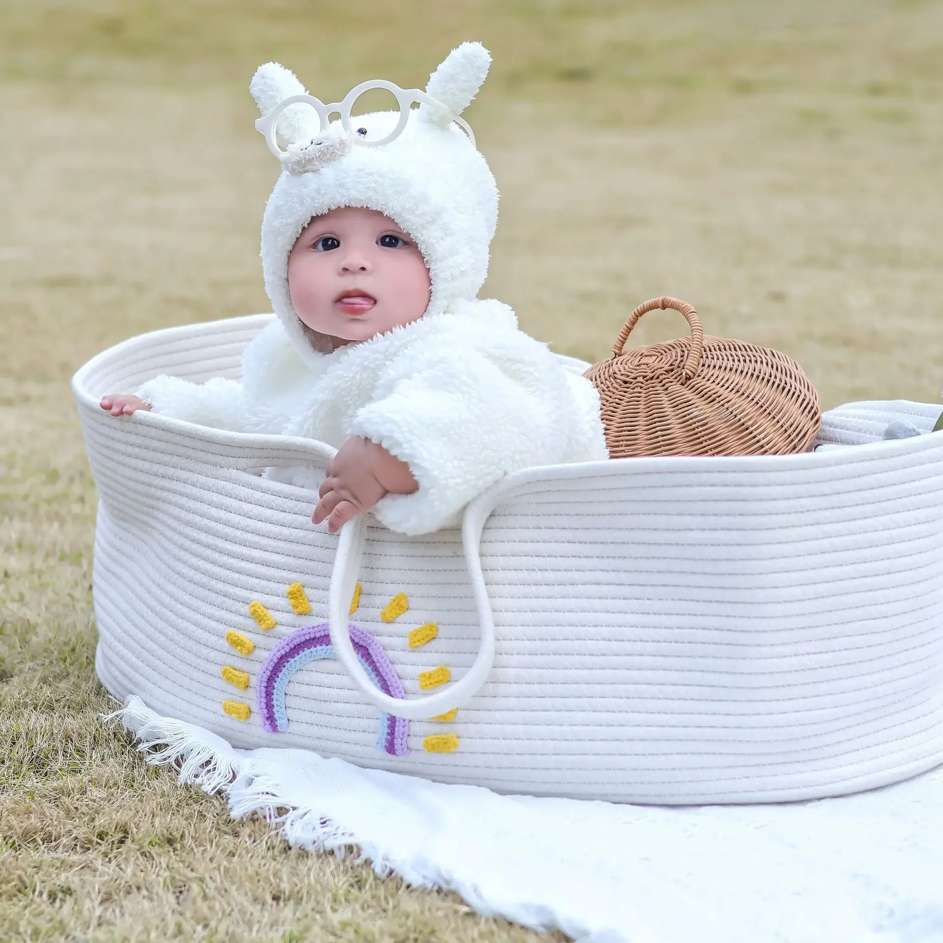 Culla portatile per il trasporto del bambino per culla intrecciata per neonato Cestino per dormire all'aperto Cestino portaoggetti per asilo nido Puntelli per fotografia