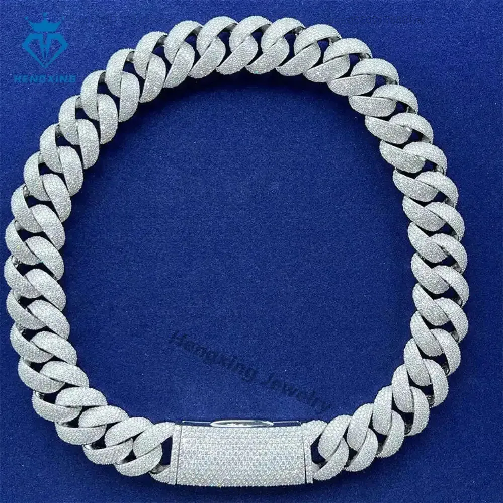 

Pass Diamond Tester 925 Silver Miami Cuban Link Chain Custom 18mm Vvs Moissanite Cuban Chain Necklace