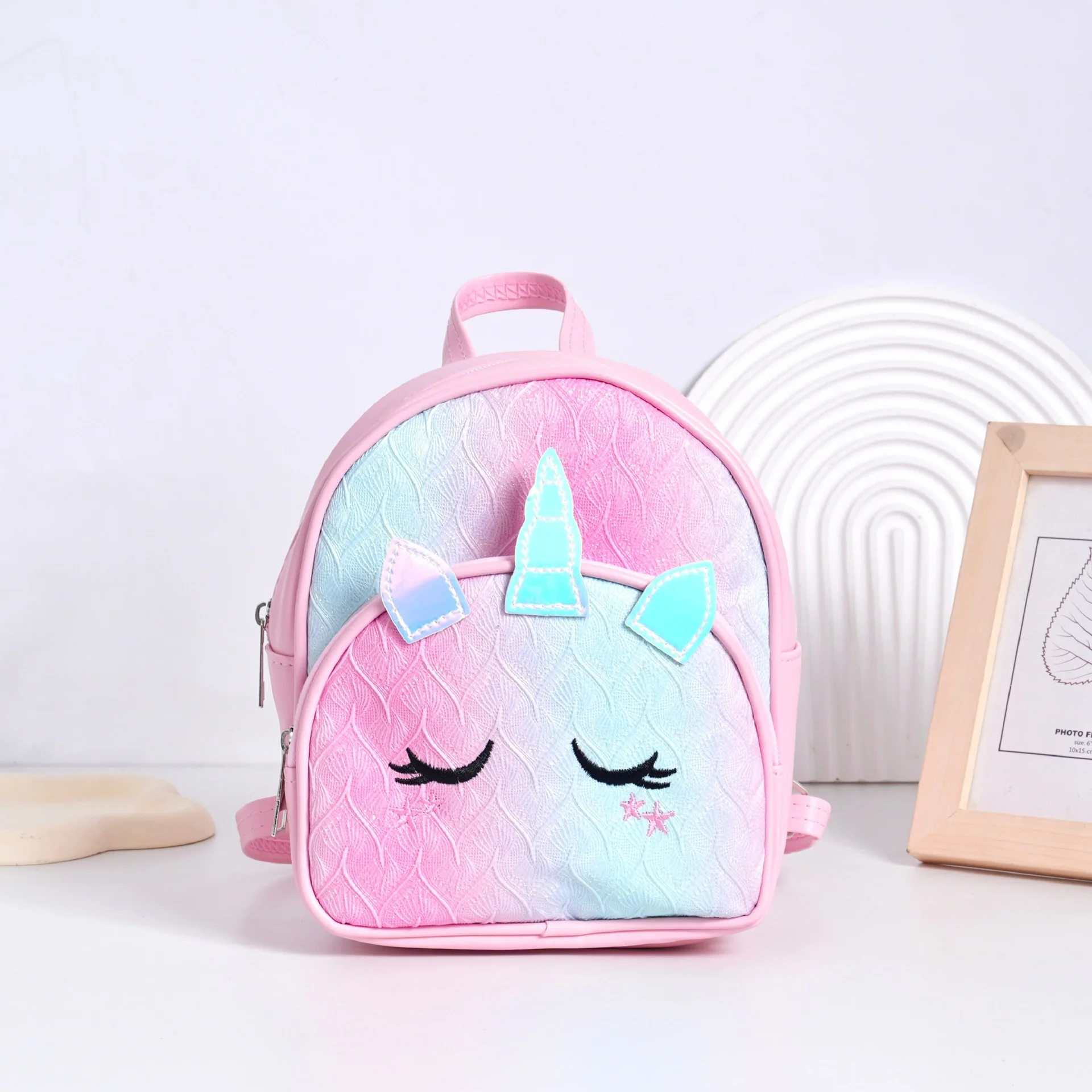 Mochila escolar bordada con pestañas, bolso de un solo hombro, personalizado, unicornio de dibujos animados, teñido con lazo láser, nueva moda