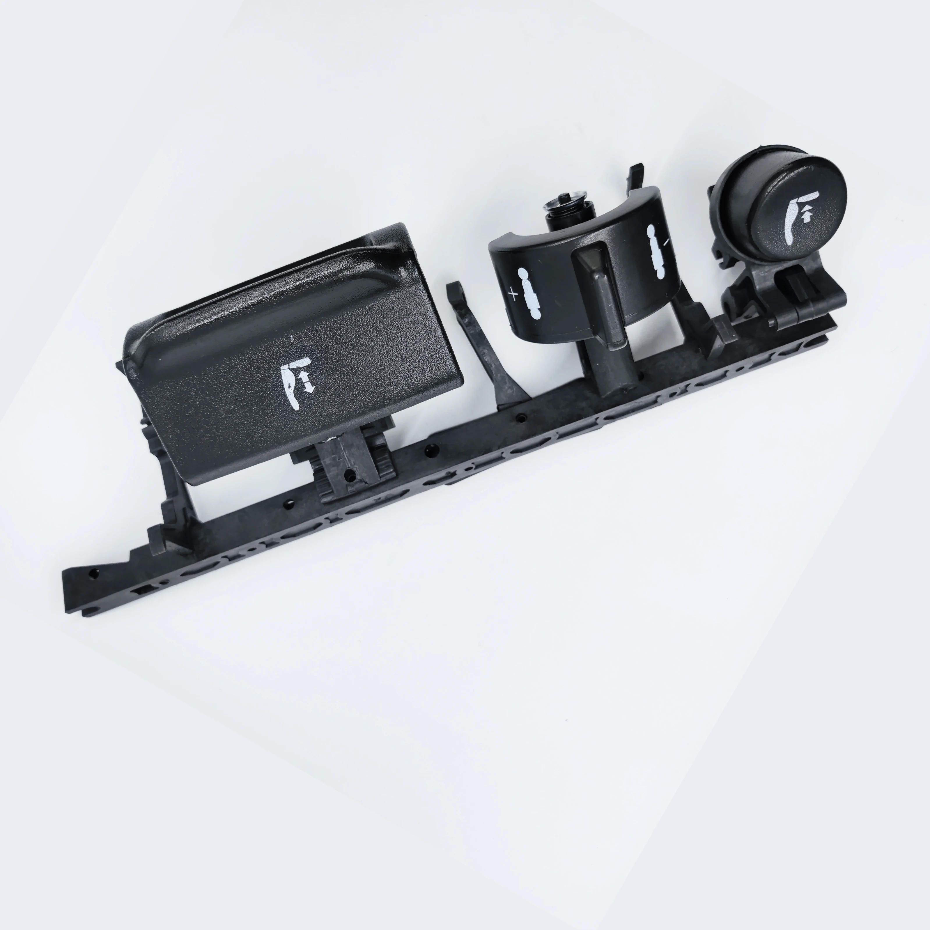 

OE:WG1662511208 Для клапана, регулировки высоты сиденья / Mercedes Actros Daf Xf Od 2013/ Daf Cf Od 2013 DONGF