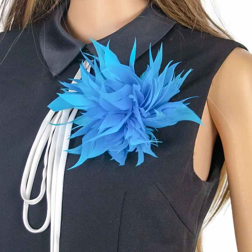 

1920s Styles Feather Brooch with Clip and Pin, Eye-catching Craft Pin for Clothing Dress Scarf Hat Decor Plume Brooches