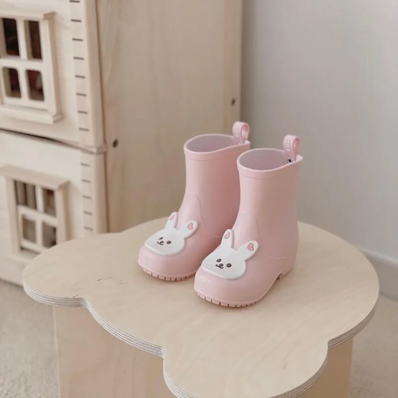 Botas de lluvia de dibujos animados para niños, chubasquero para niños pequeños, zapatos impermeables de PVC, zapatos de fondo suave para bebés de 1