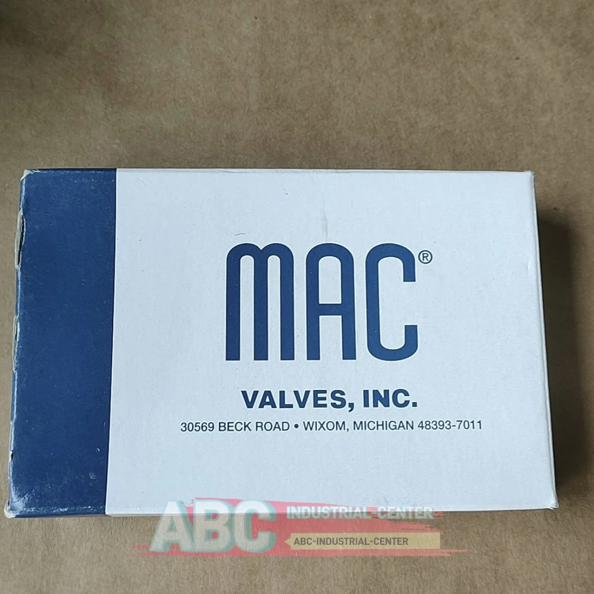 411A-C0A-DM-DDFJ-1JB katup solenoid 411A-C0A-DM-DDFJ-1JD baru dalam kotak