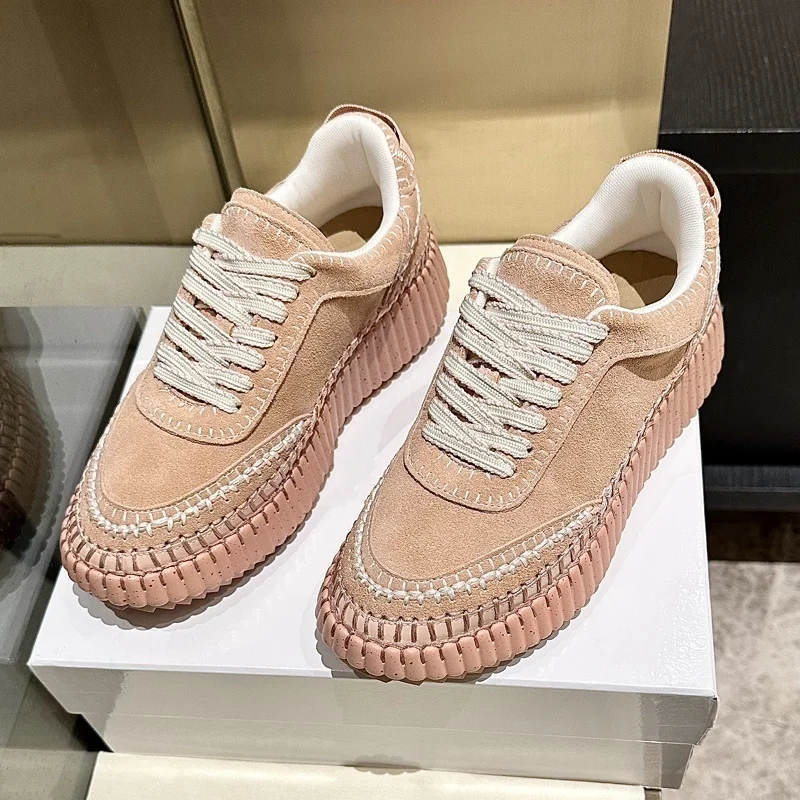 حذاء كاجوال نسائي عالي الجودة على الطراز الكوري متعدد الاستخدامات مخيط يدويًا، مصنوع من قماش ألياف البقر، قمة شعبية 25091304 #1