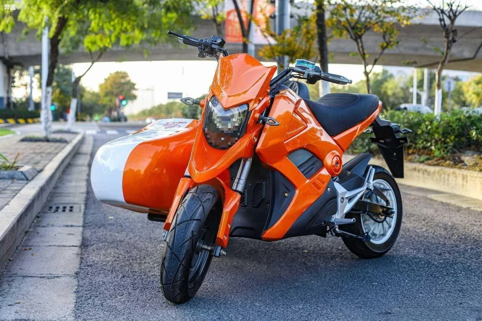 Trailer bucket tourist car battery life motorcycle side motor electric tricycle long board side motorcycle side edge