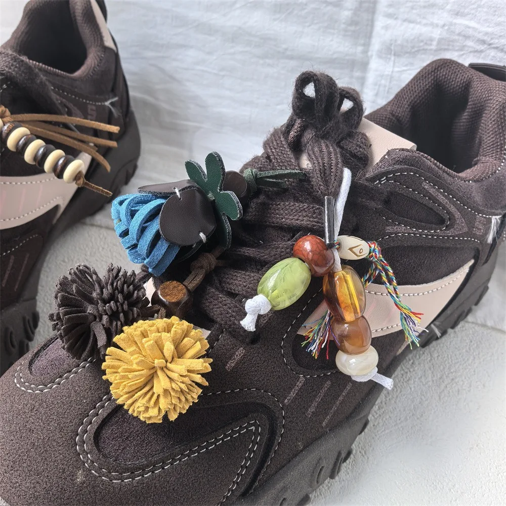 Maillard Shoelaces Flower Pine Cone Pom-Pom Tassel with Wood Beads Kangaroo Charm Single Pack Sneaker Shoelace Accessory