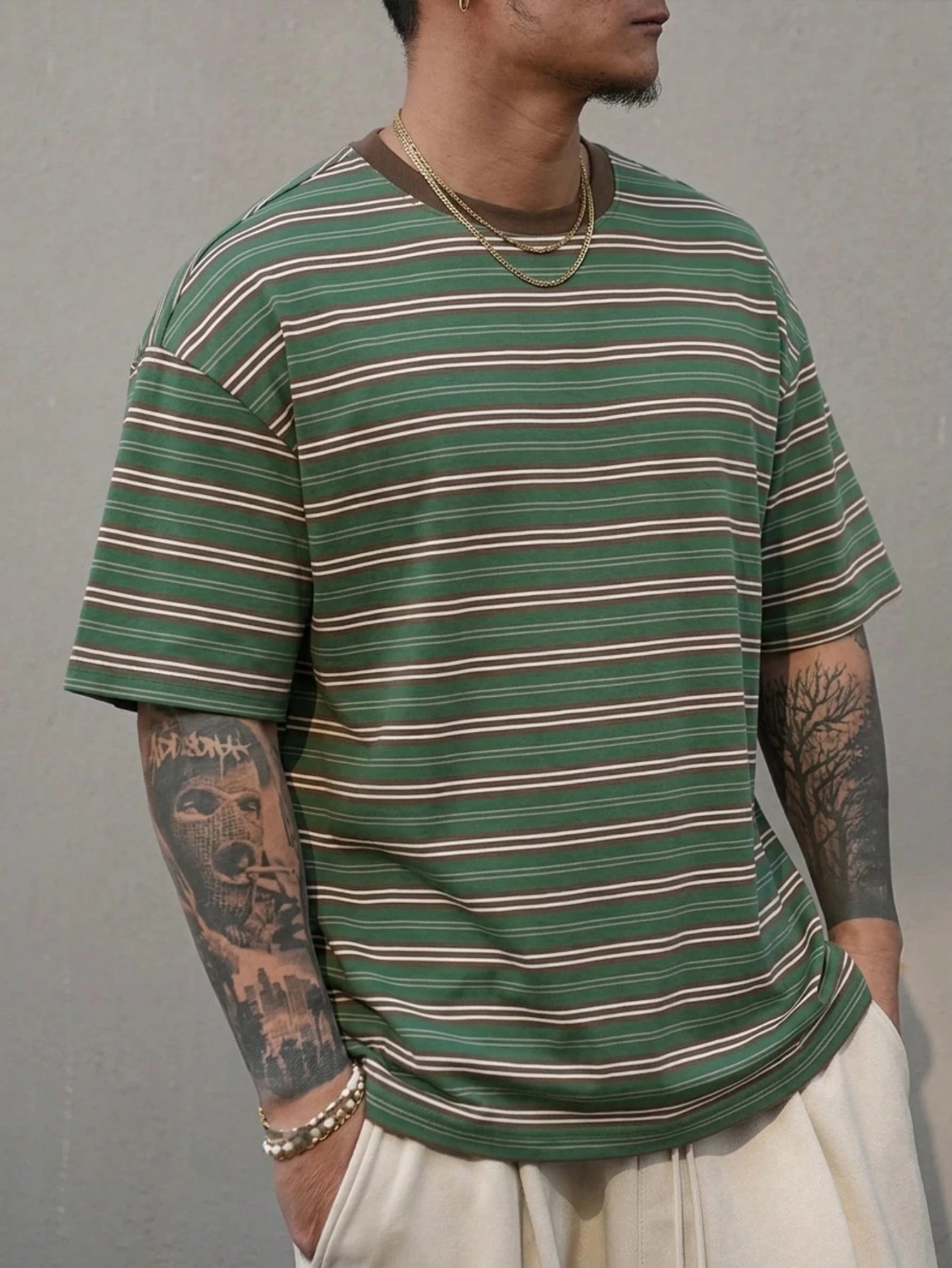 Gestreiftes Colorblock-Freizeit-T-Shirt für Herren, vielseitig für den täglichen Gebrauch, Kurzarm, Sommer, Retro, lässig, Streetwear, modische Oberteile für den Alltag.