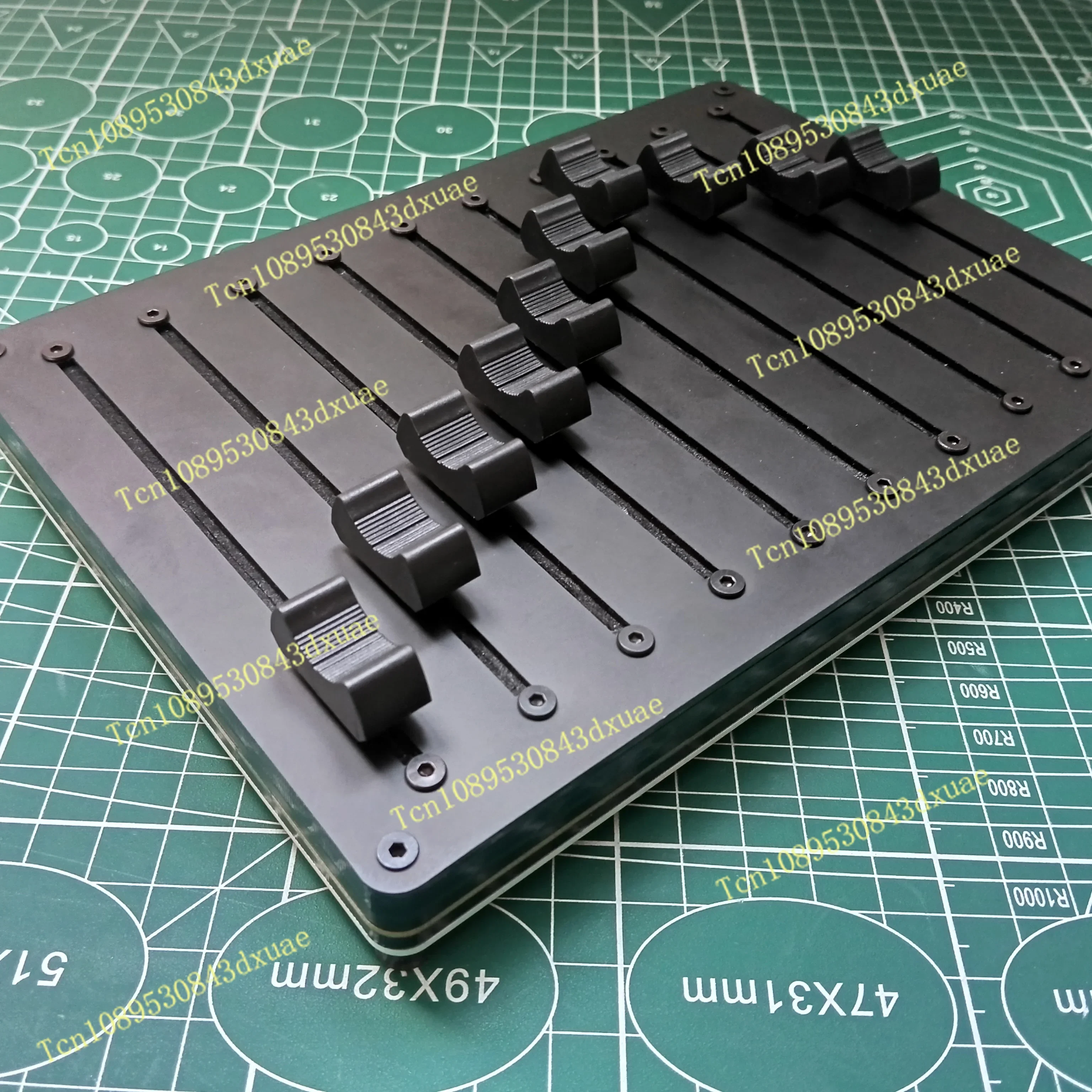 10 channel fader with customizable CC information USB interface  music host software  MIDI controller