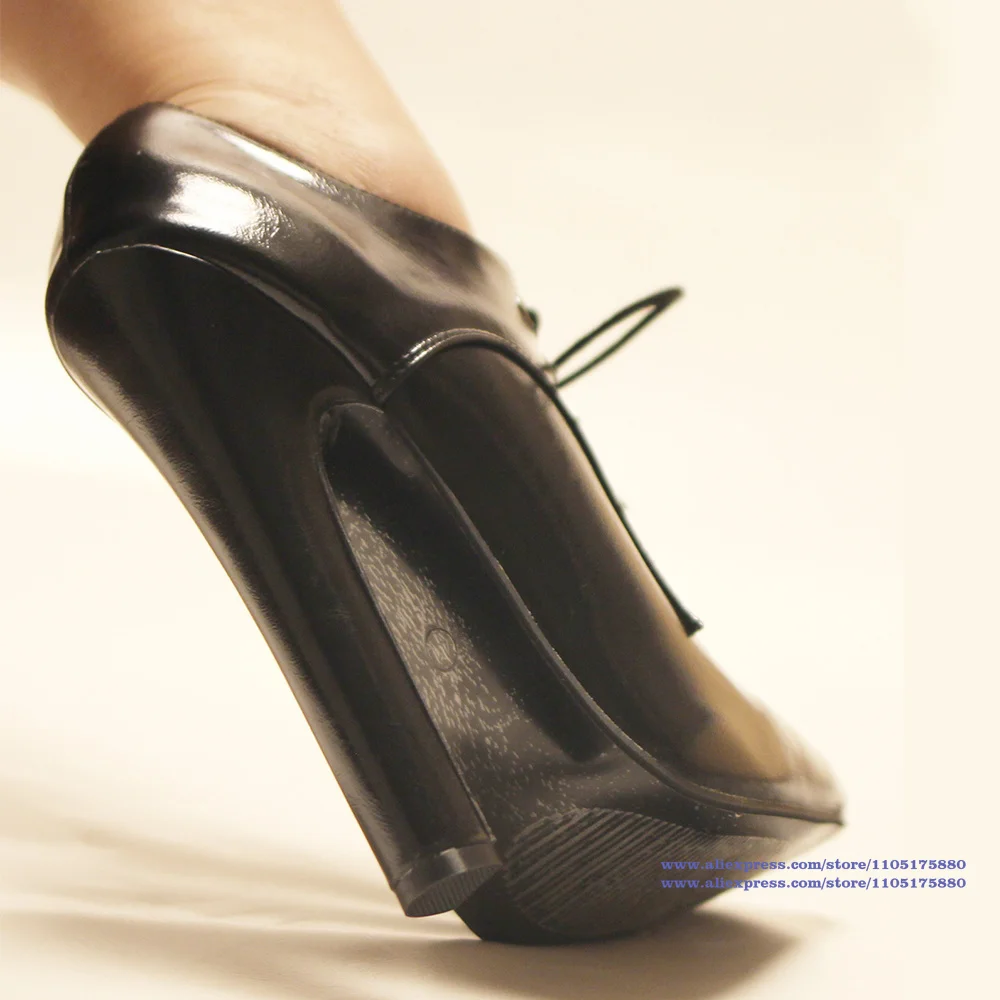 Stivaletti con tacco grosso in pelle nera opaca Décolleté da festa con lacci sexy a punta Scarpe da donna Designer di lusso Botas Mujer