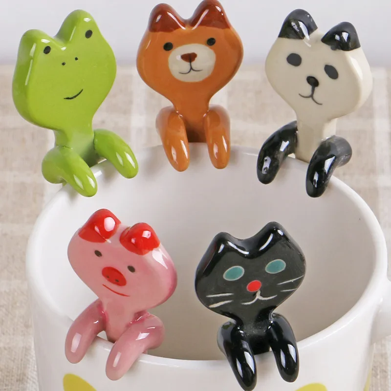 1PCS Kitchen Tool Novelty Gift Ceramic Cartoon Cute Cat Animal Spoon Hanging Coffee Dessert Spoon Unique Ice Cream Flatware New