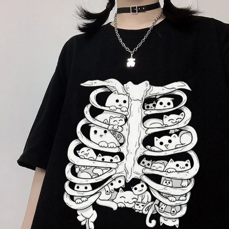 Gothic Black women T-Shirts Little Cats Group On The Skeleton Anatomy Organ Structure Graphic Tshirt For woman Crew Neck Tops